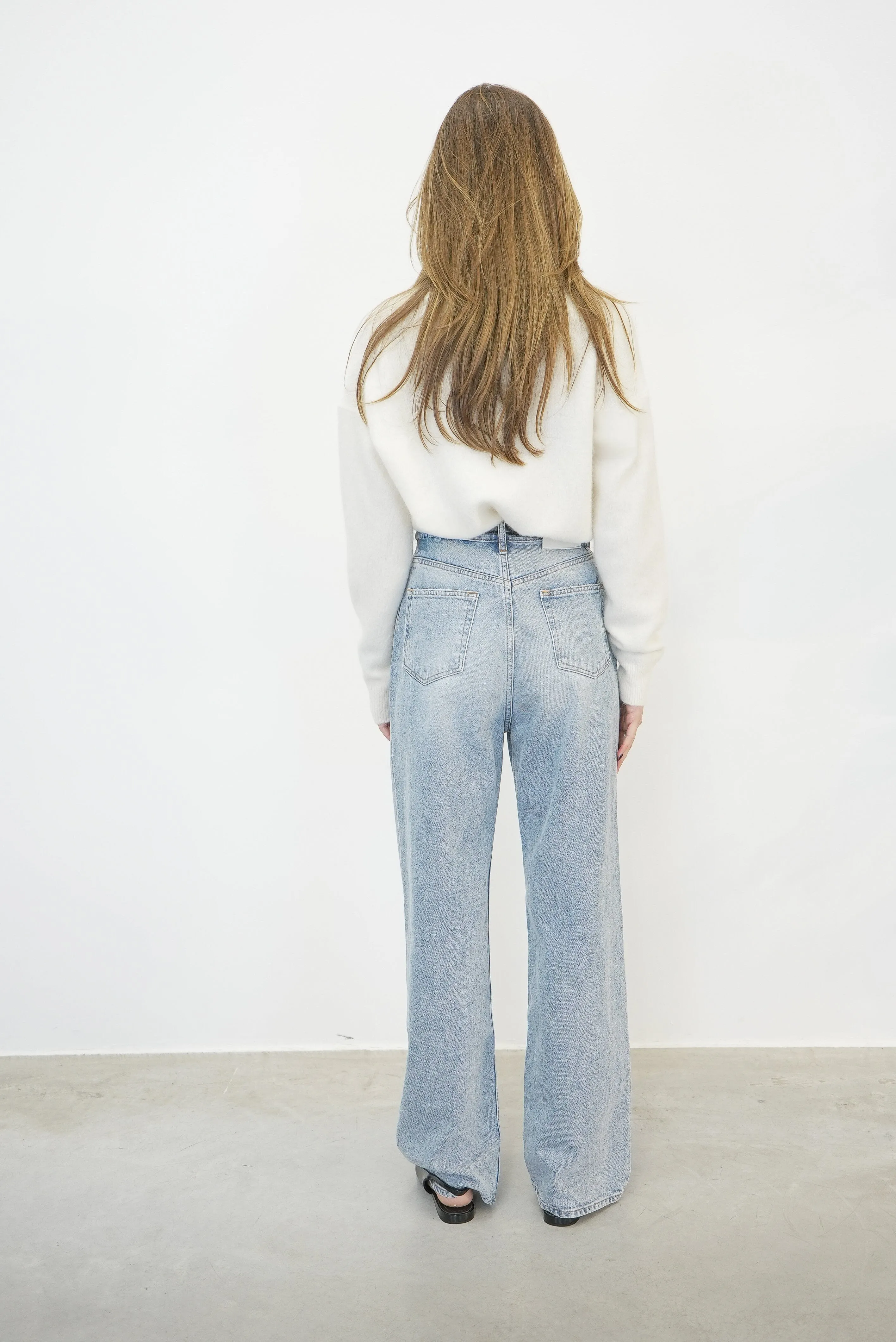 CARPENTER RELAXED LEG JEANS